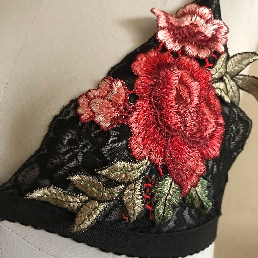 Floral Appliqué Bralette - Picture 4 of 6